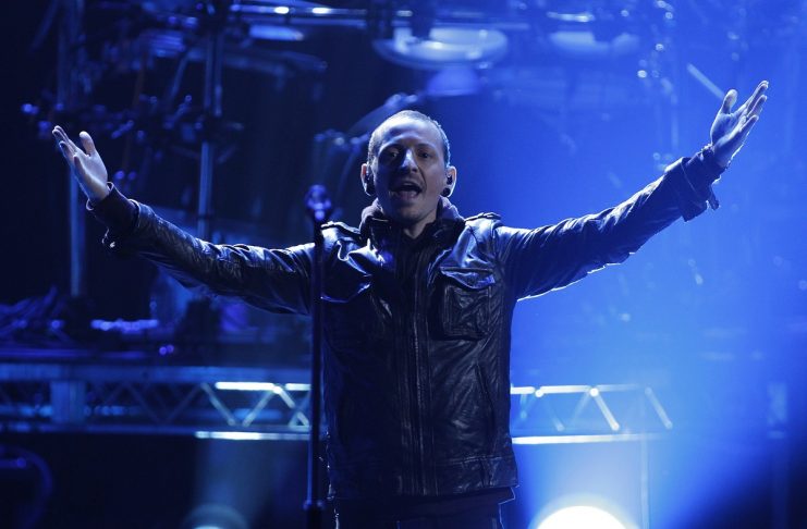 Chester Bennington of Linkin Park performs at the 40th American Music Awards in Los Angeles