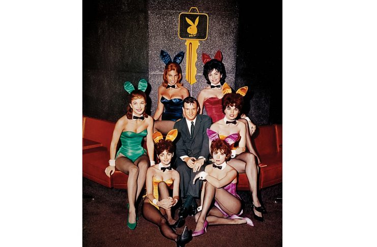 Hefner with Bunnies Playboy Club Chicago 1960_credit Playboy