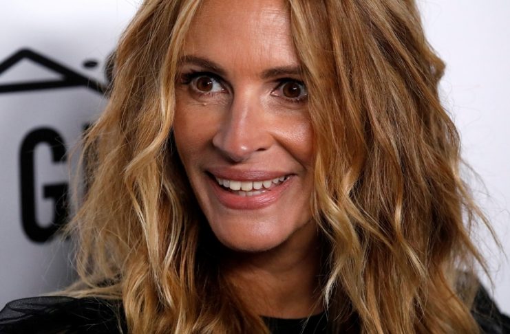 Actor Julia Roberts poses at the eighth annual amfAR Gala Los Angeles in Beverly Hills