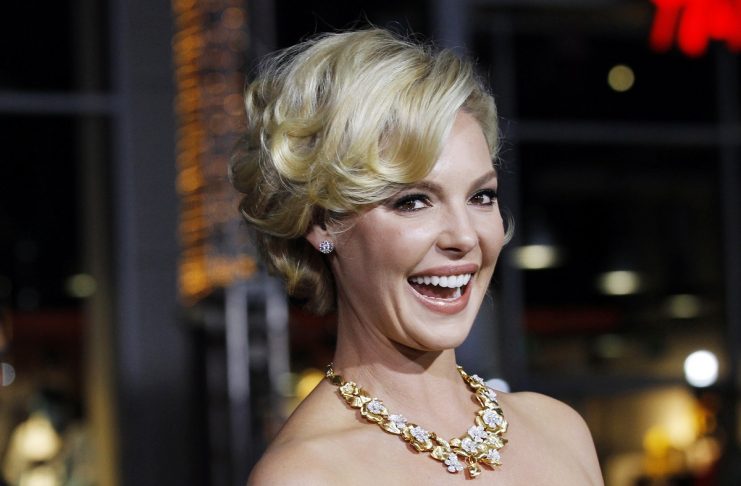 Cast member Katherine Heigl poses at the premiere of “New Year’s Eve” at the Grauman?s Chinese theatre in Hollywood