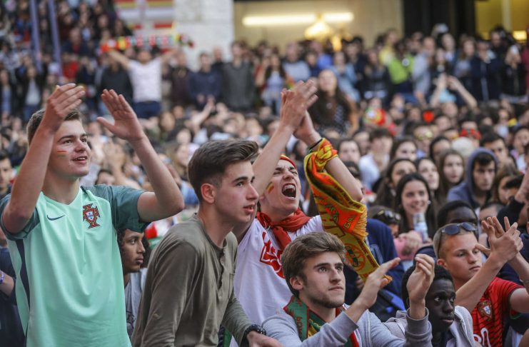 Adeptos em Aveiro assistem ao Portugal vs Espanha