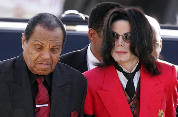 Pop star Michael Jackson arrives with his father Joe at the Santa Barbara County Courthouse in Santa Maria.