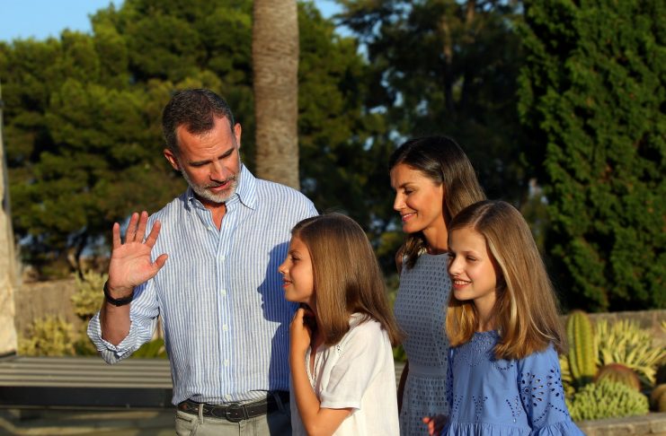Spain’s King Felipe, Queen Letizia and daughters Leonor and Sofia pose in Almudaina Palace during their summer holidays in Palma de Mallorca