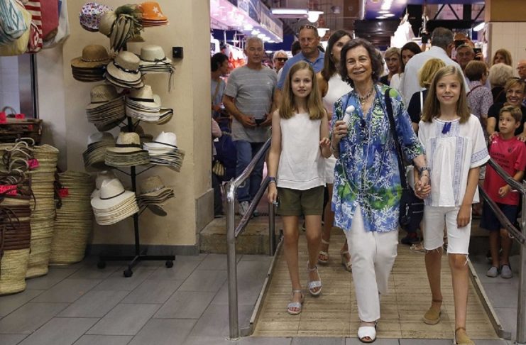 Royal family visit Olivar Market in Palma