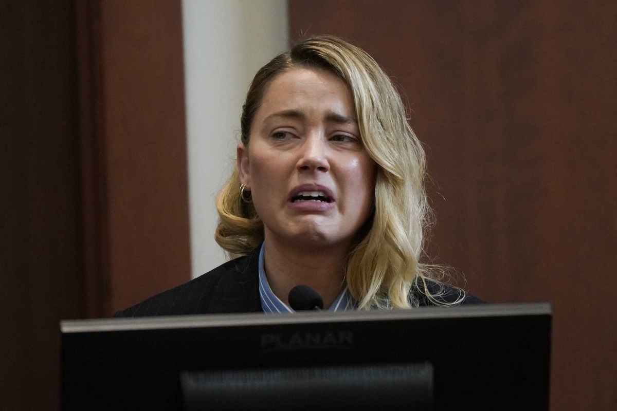 Caras  Advogados de Amber Heard querem repetição de julgamento contra Johnny  Depp