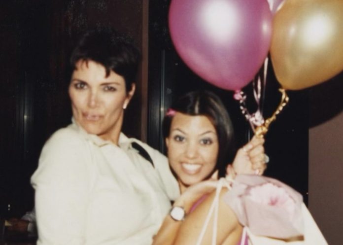Kris Jenner assinala aniversário de Kourtney Kardashian
